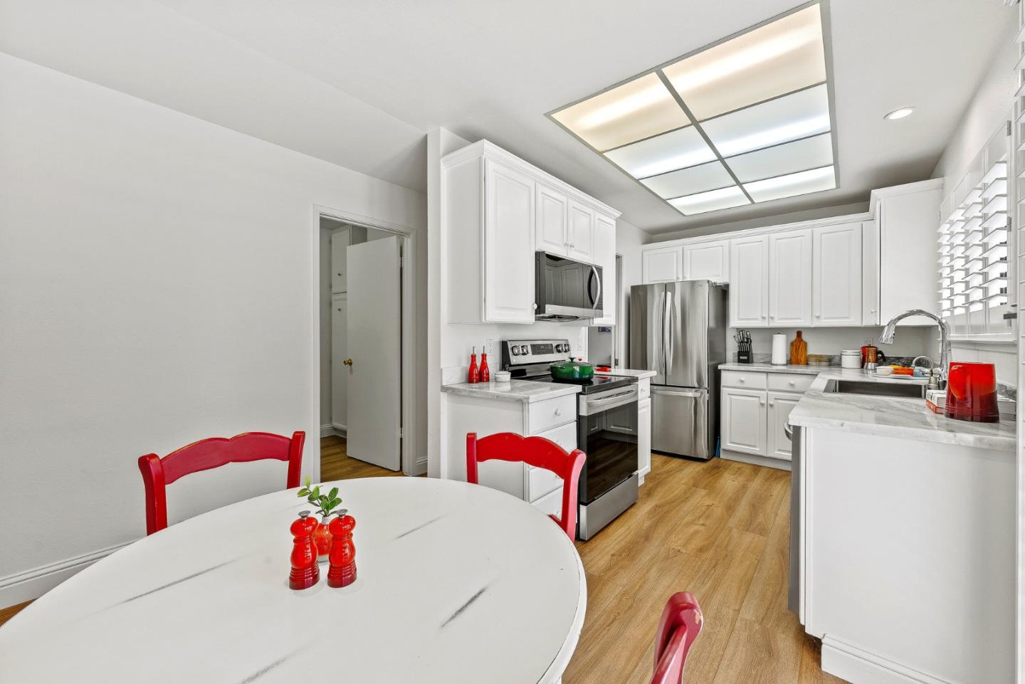 Detail Gallery Image 10 of 31 For 3850 Rio Rd #63,  Carmel,  CA 93923 - 2 Beds | 2 Baths
