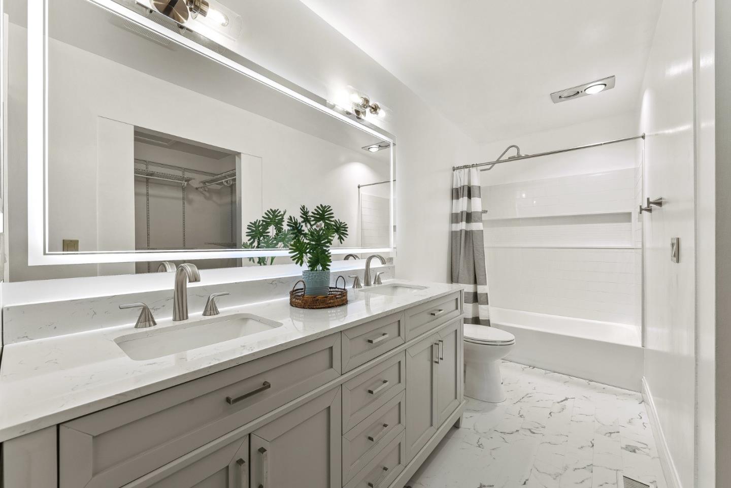 Detail Gallery Image 17 of 31 For 3850 Rio Rd #63,  Carmel,  CA 93923 - 2 Beds | 2 Baths