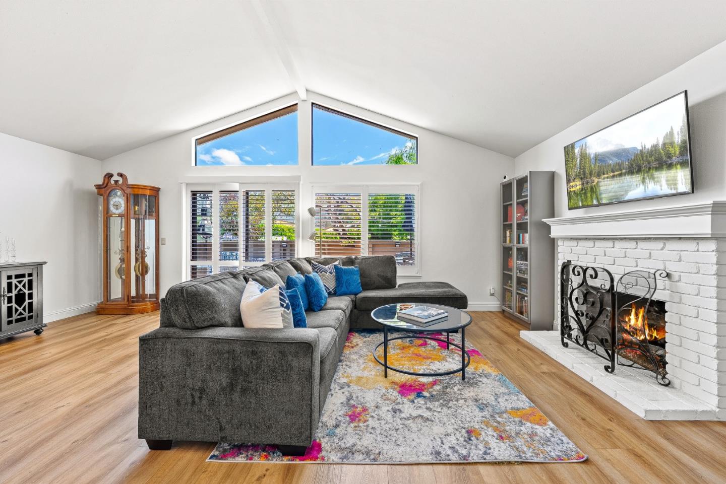 Detail Gallery Image 2 of 31 For 3850 Rio Rd #63,  Carmel,  CA 93923 - 2 Beds | 2 Baths