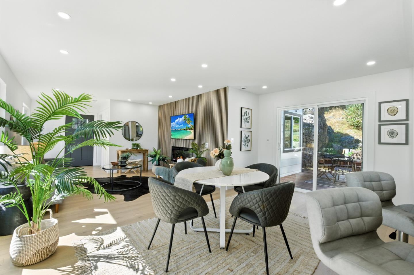 Detail Gallery Image 27 of 47 For 1951 San Antonio Ave, Berkeley,  CA 94707 - 3 Beds | 2 Baths