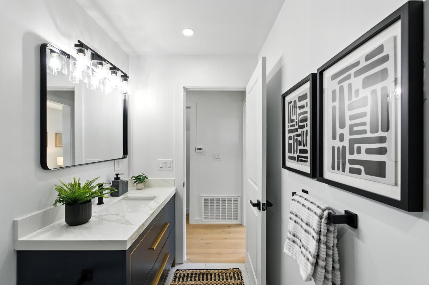 Detail Gallery Image 8 of 47 For 1951 San Antonio Ave, Berkeley,  CA 94707 - 3 Beds | 2 Baths