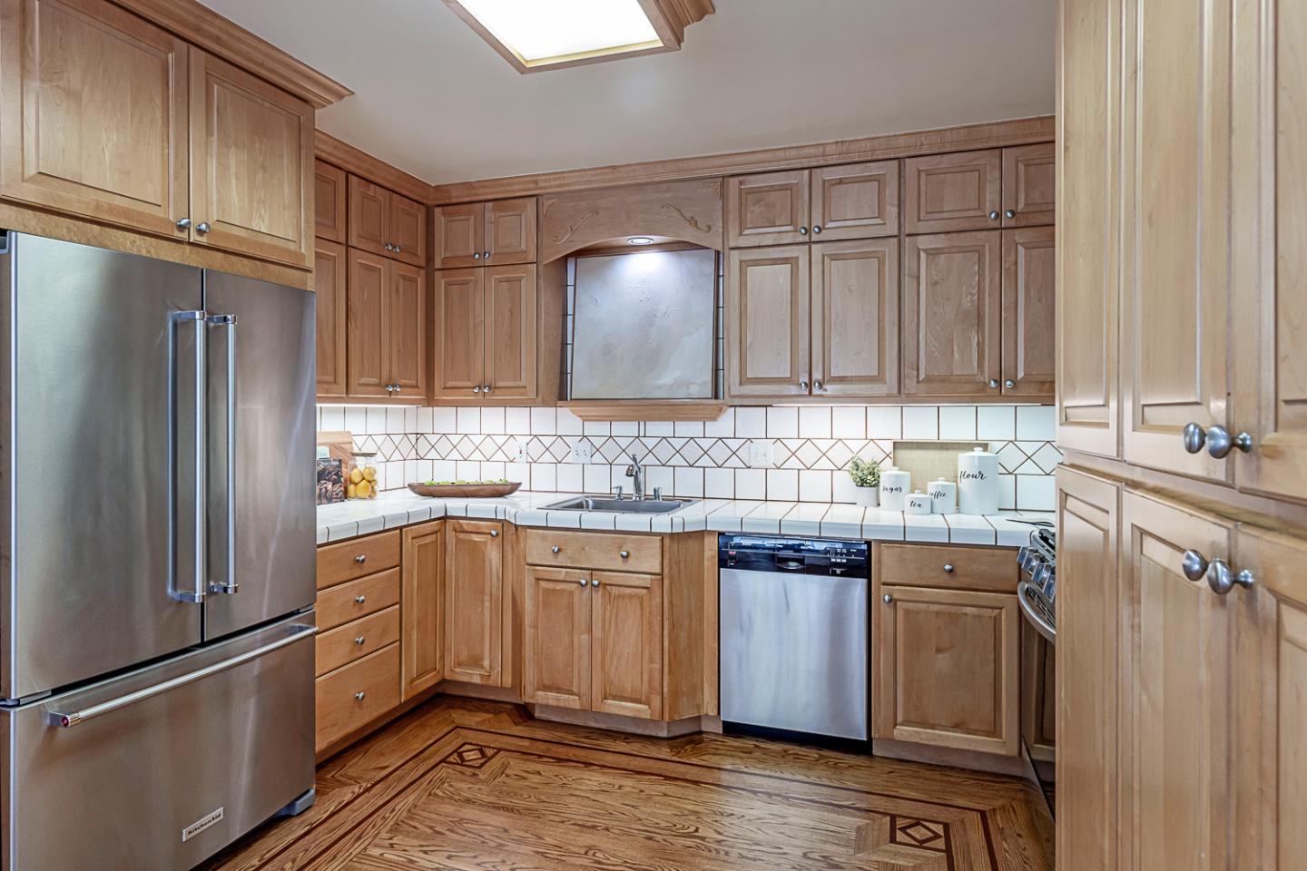Detail Gallery Image 13 of 40 For 635 Occidental Ave, San Mateo,  CA 94402 - 5 Beds | 4 Baths