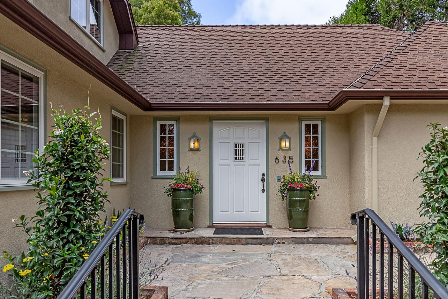 Detail Gallery Image 6 of 40 For 635 Occidental Ave, San Mateo,  CA 94402 - 5 Beds | 4 Baths