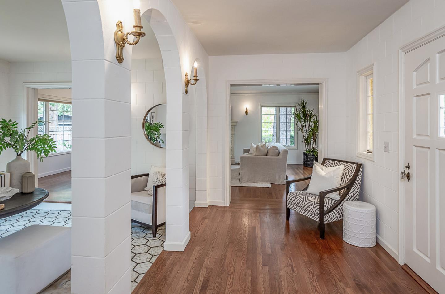 Detail Gallery Image 7 of 40 For 635 Occidental Ave, San Mateo,  CA 94402 - 5 Beds | 4 Baths