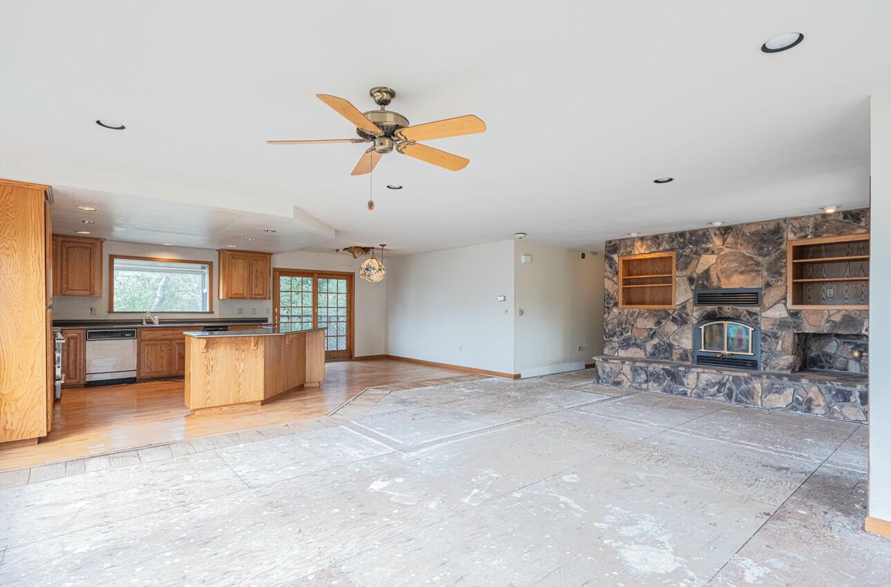 Detail Gallery Image 10 of 40 For 19400 Eden Ct, Salinas,  CA 93907 - 2 Beds | 2 Baths