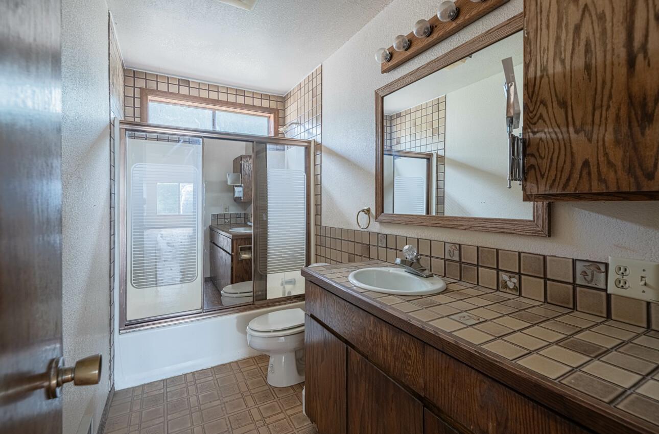 Detail Gallery Image 18 of 40 For 19400 Eden Ct, Salinas,  CA 93907 - 2 Beds | 2 Baths