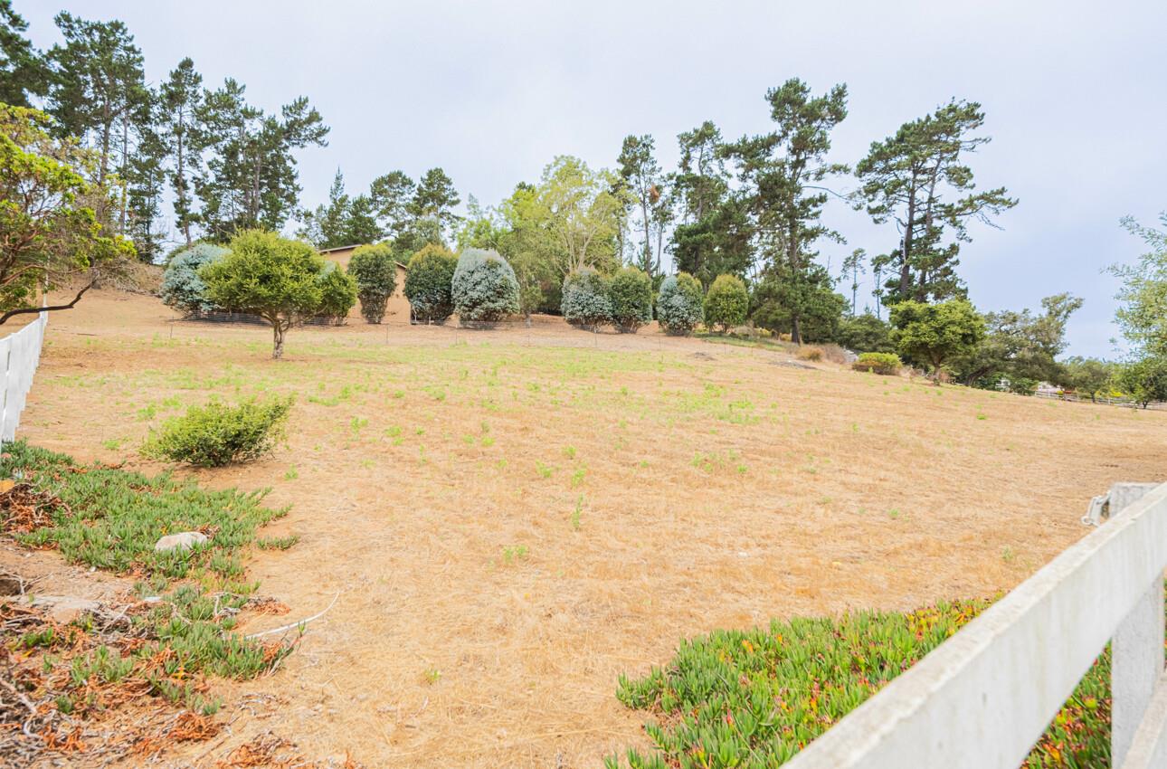 Detail Gallery Image 2 of 40 For 19400 Eden Ct, Salinas,  CA 93907 - 2 Beds | 2 Baths