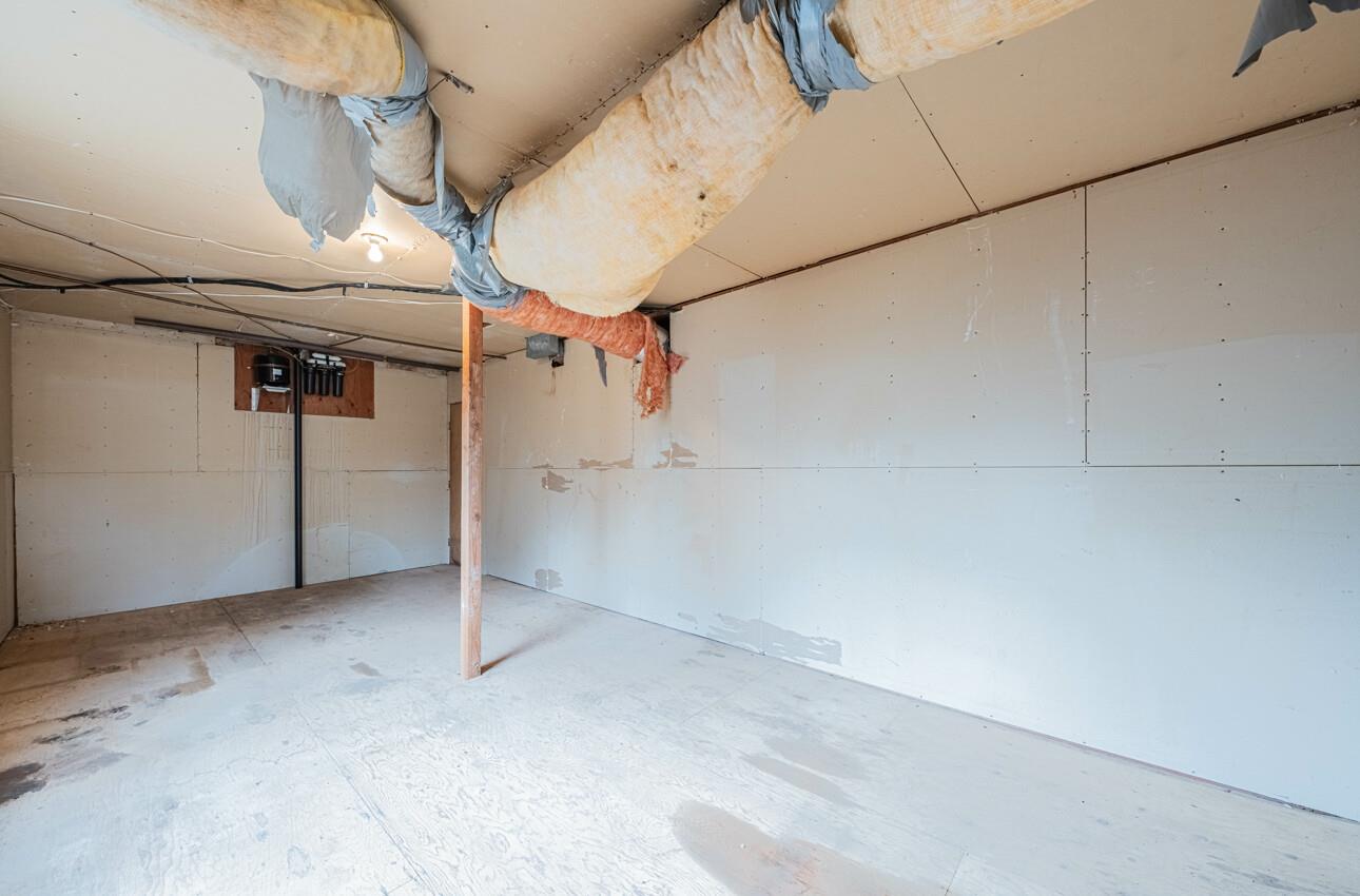 Detail Gallery Image 24 of 40 For 19400 Eden Ct, Salinas,  CA 93907 - 2 Beds | 2 Baths