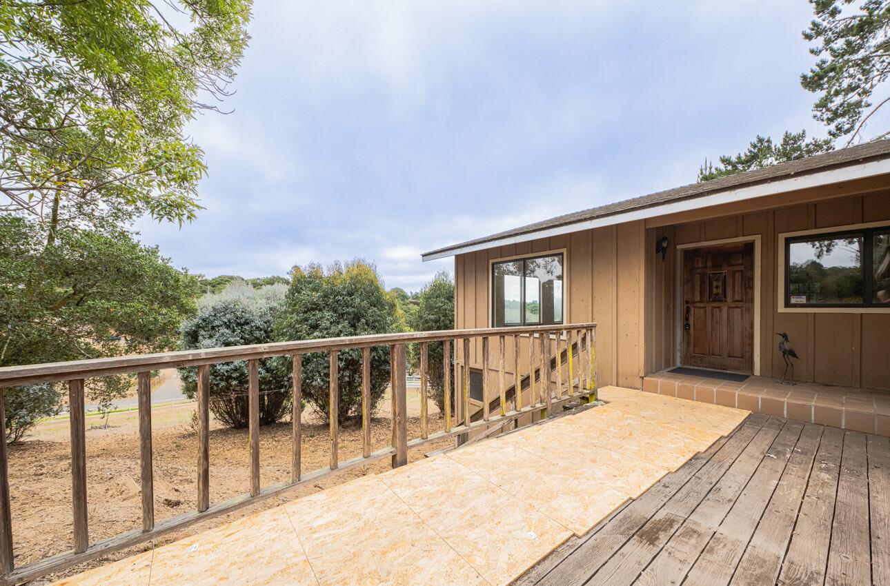 Detail Gallery Image 4 of 40 For 19400 Eden Ct, Salinas,  CA 93907 - 2 Beds | 2 Baths