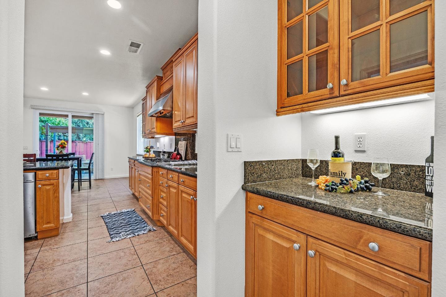 Detail Gallery Image 20 of 63 For 134 N Menlo Park St, Mountain House,  CA 95391 - 4 Beds | 3/1 Baths