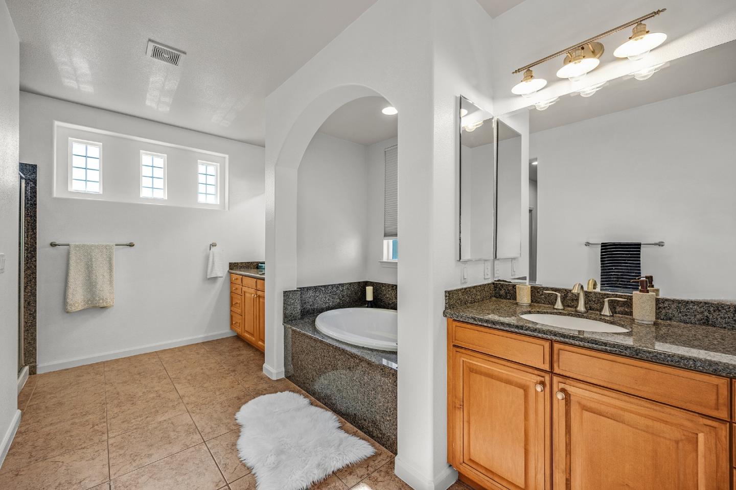 Detail Gallery Image 44 of 63 For 134 N Menlo Park St, Mountain House,  CA 95391 - 4 Beds | 3/1 Baths