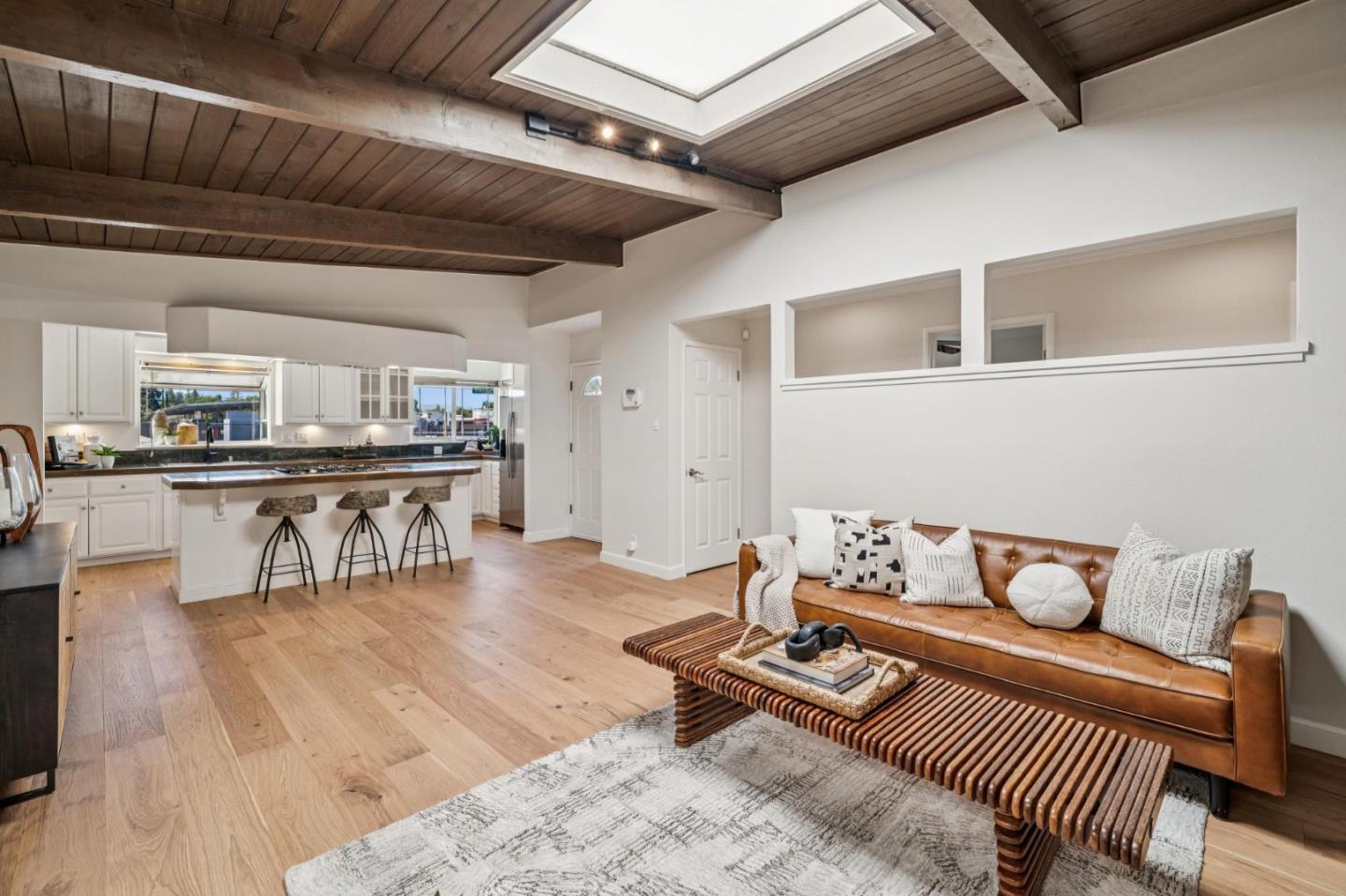 Detail Gallery Image 13 of 45 For 5002 Elester Dr, San Jose,  CA 95124 - 3 Beds | 2 Baths