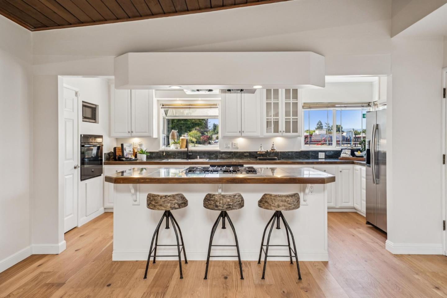 Detail Gallery Image 16 of 45 For 5002 Elester Dr, San Jose,  CA 95124 - 3 Beds | 2 Baths