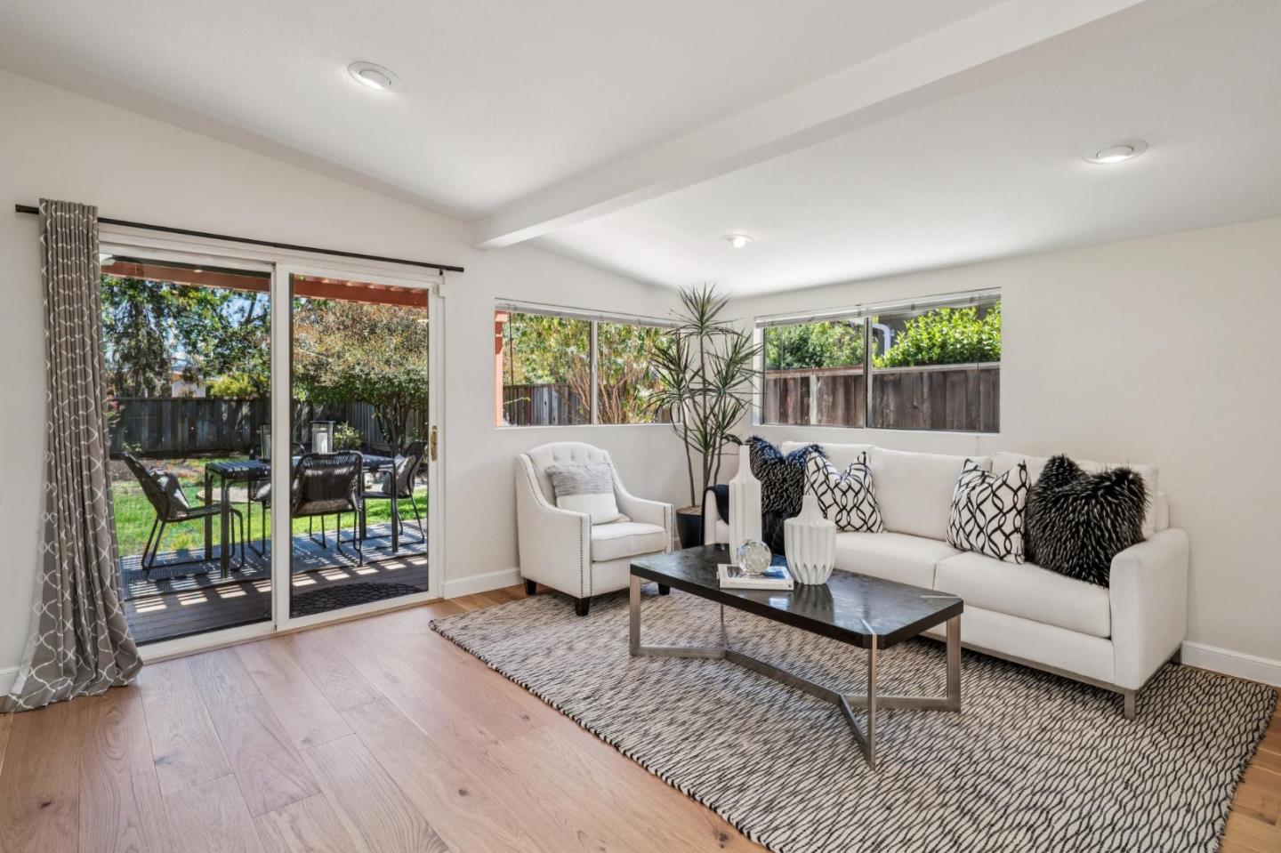 Detail Gallery Image 25 of 45 For 5002 Elester Dr, San Jose,  CA 95124 - 3 Beds | 2 Baths