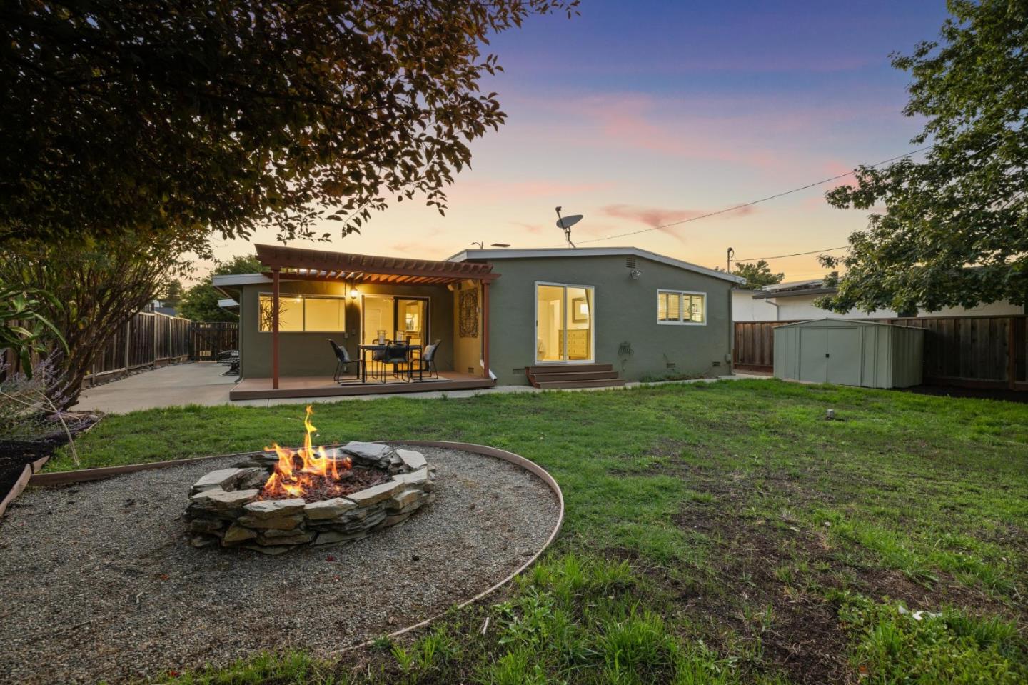 Detail Gallery Image 35 of 45 For 5002 Elester Dr, San Jose,  CA 95124 - 3 Beds | 2 Baths