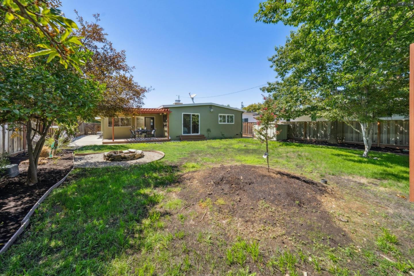 Detail Gallery Image 38 of 45 For 5002 Elester Dr, San Jose,  CA 95124 - 3 Beds | 2 Baths