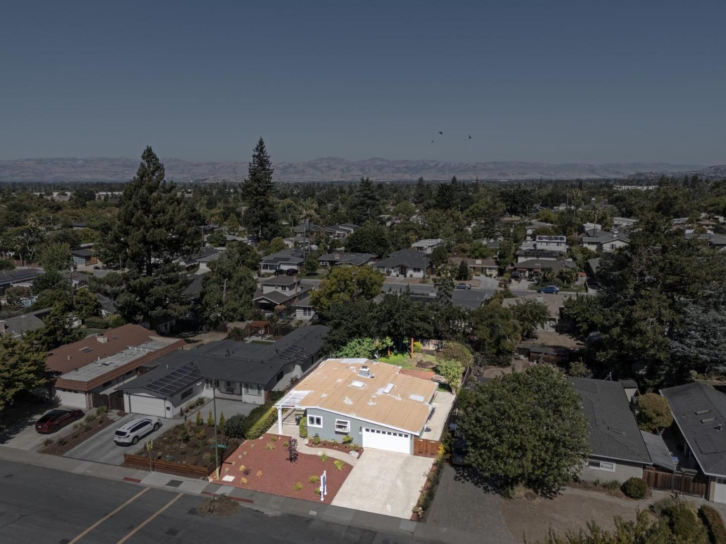 Detail Gallery Image 43 of 45 For 5002 Elester Dr, San Jose,  CA 95124 - 3 Beds | 2 Baths