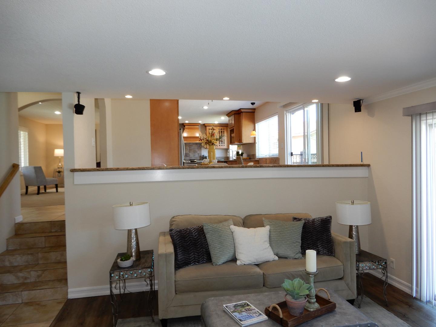 Detail Gallery Image 11 of 54 For 4604 Royal Forest Ct, San Jose,  CA 95136 - 5 Beds | 3/1 Baths