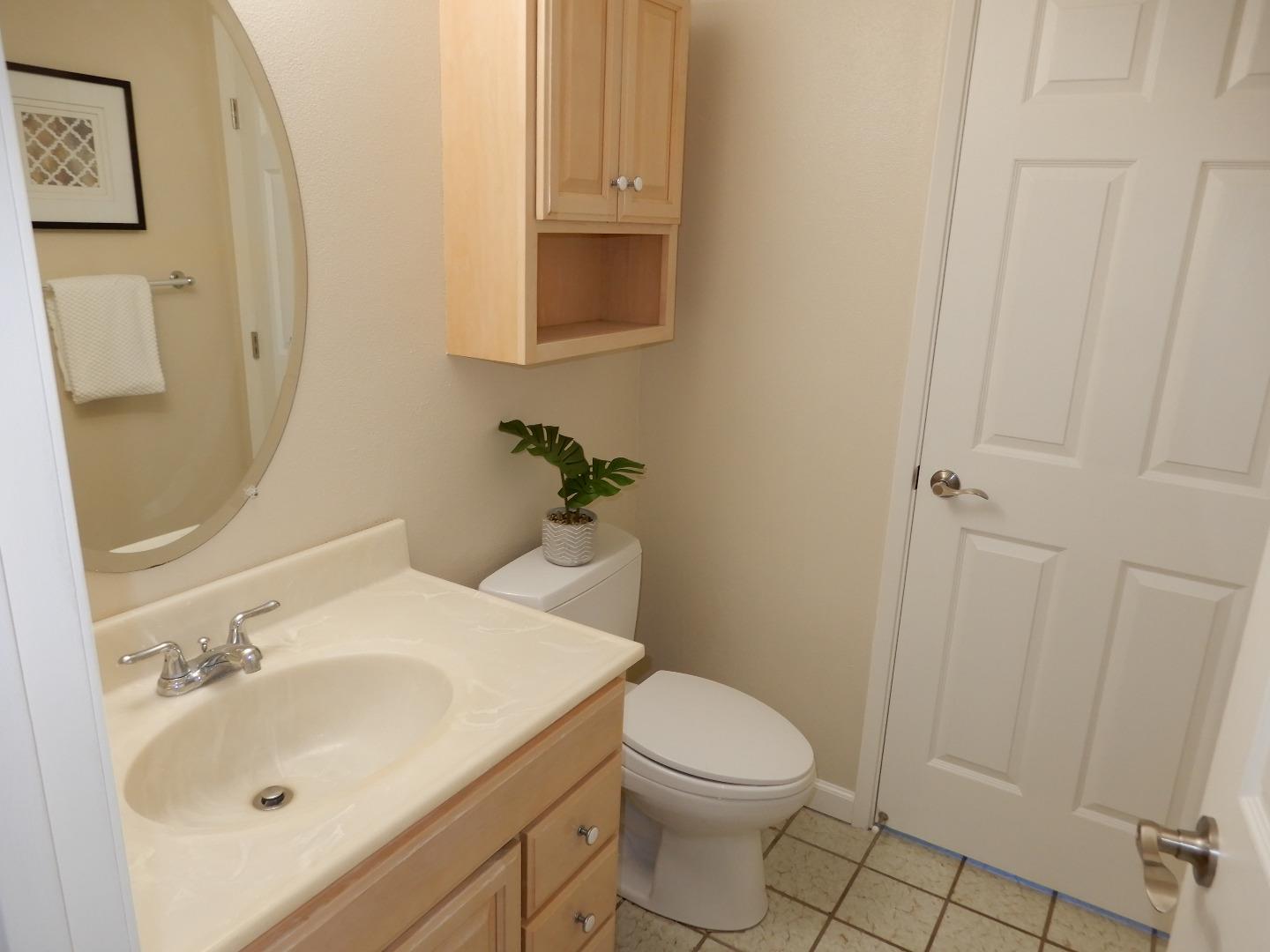 Detail Gallery Image 16 of 54 For 4604 Royal Forest Ct, San Jose,  CA 95136 - 5 Beds | 3/1 Baths