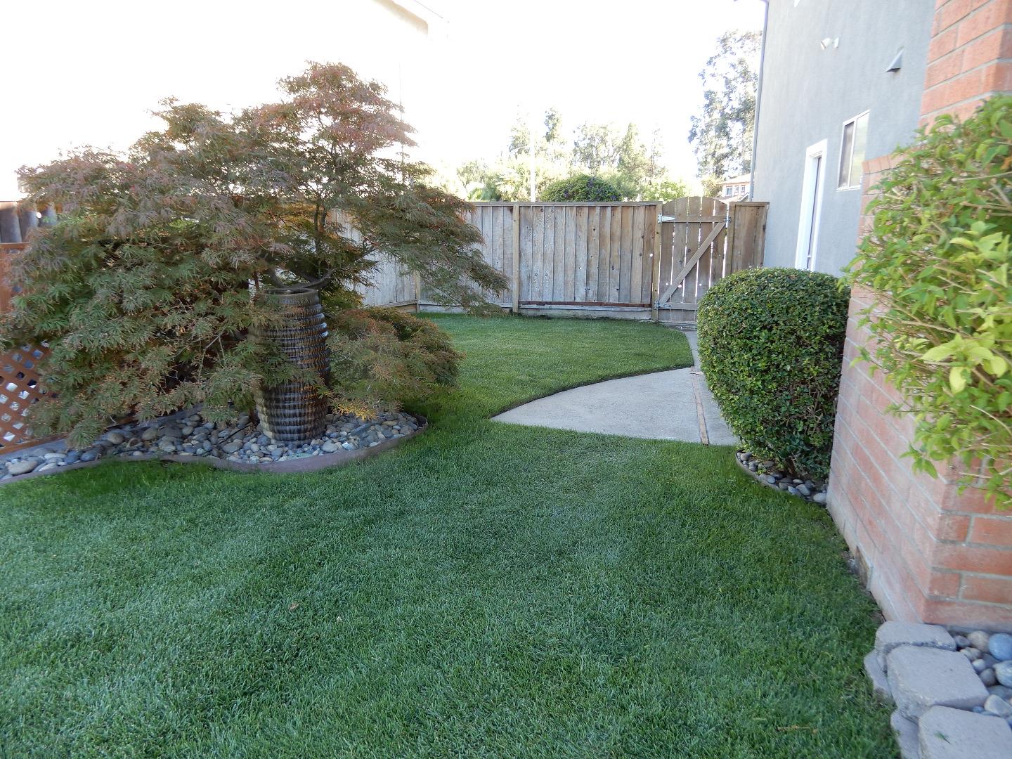 Detail Gallery Image 46 of 54 For 4604 Royal Forest Ct, San Jose,  CA 95136 - 5 Beds | 3/1 Baths