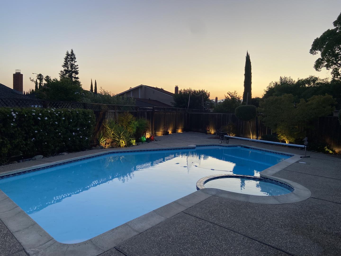 Detail Gallery Image 52 of 54 For 4604 Royal Forest Ct, San Jose,  CA 95136 - 5 Beds | 3/1 Baths