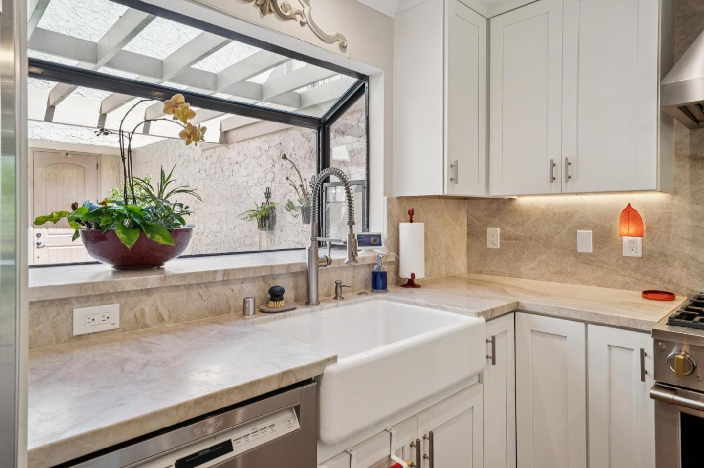 Detail Gallery Image 17 of 82 For 133 Puesta Del Sol, Los Gatos,  CA 95032 - 3 Beds | 3/1 Baths