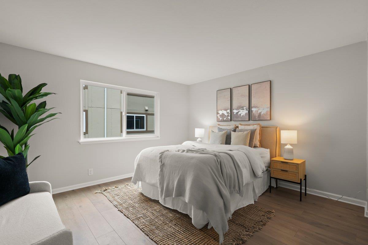 Detail Gallery Image 16 of 45 For 2466 W Bayshore Rd #5,  Palo Alto,  CA 94303 - 2 Beds | 1 Baths