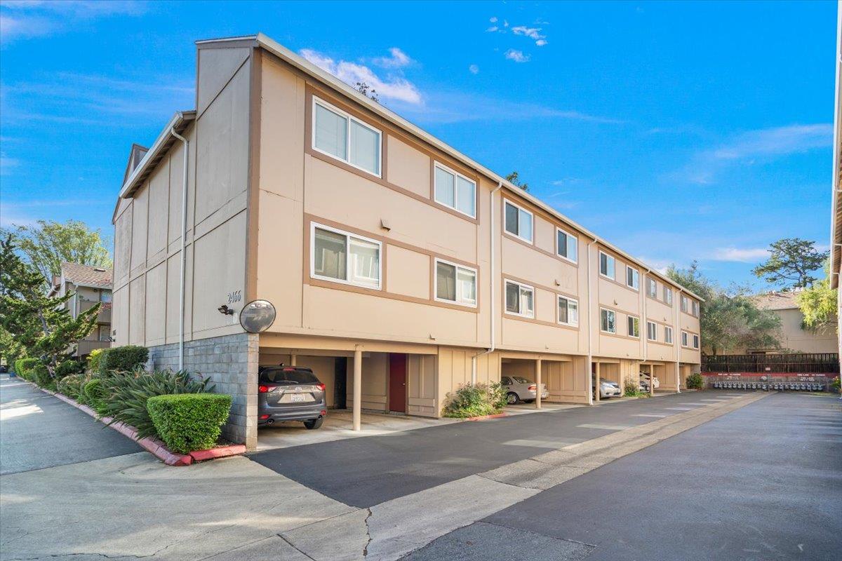 Detail Gallery Image 23 of 45 For 2466 W Bayshore Rd #5,  Palo Alto,  CA 94303 - 2 Beds | 1 Baths