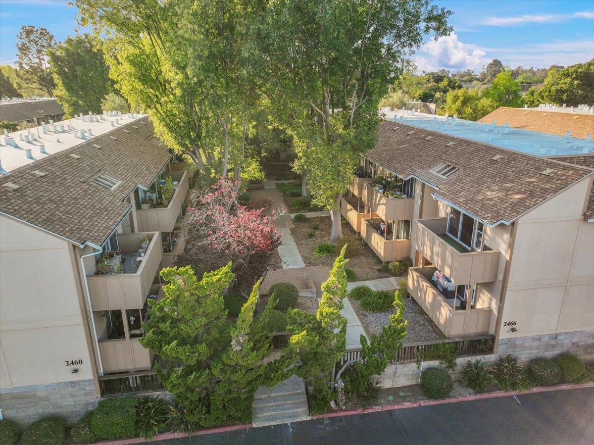 Detail Gallery Image 24 of 45 For 2466 W Bayshore Rd #5,  Palo Alto,  CA 94303 - 2 Beds | 1 Baths