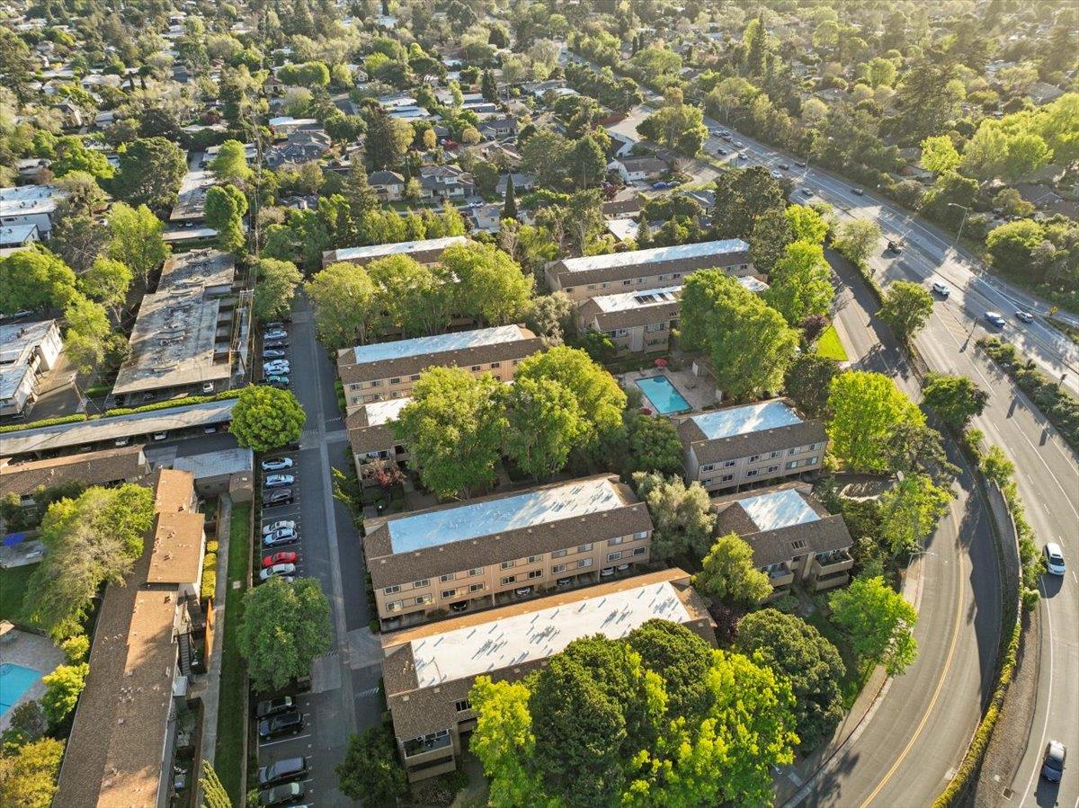 Detail Gallery Image 25 of 45 For 2466 W Bayshore Rd #5,  Palo Alto,  CA 94303 - 2 Beds | 1 Baths