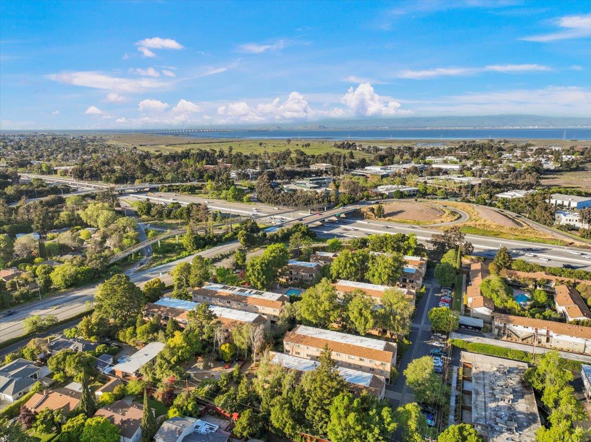 Detail Gallery Image 27 of 45 For 2466 W Bayshore Rd #5,  Palo Alto,  CA 94303 - 2 Beds | 1 Baths