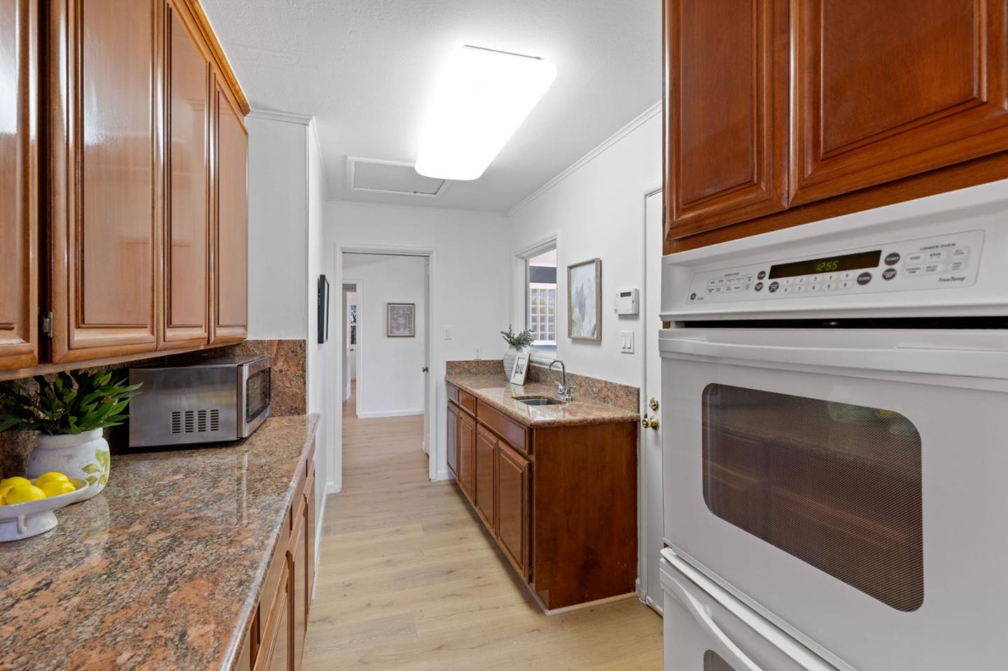 Detail Gallery Image 15 of 30 For 408 W Hillsdale Blvd, San Mateo,  CA 94403 - 3 Beds | 2 Baths