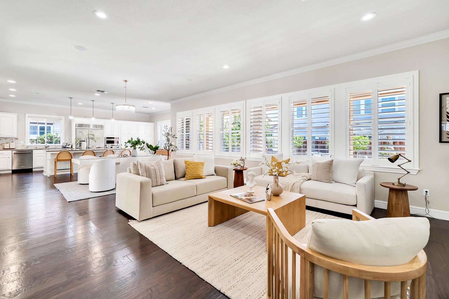 Detail Gallery Image 12 of 42 For 742 Torreya Ave, Sunnyvale,  CA 94086 - 4 Beds | 2/1 Baths