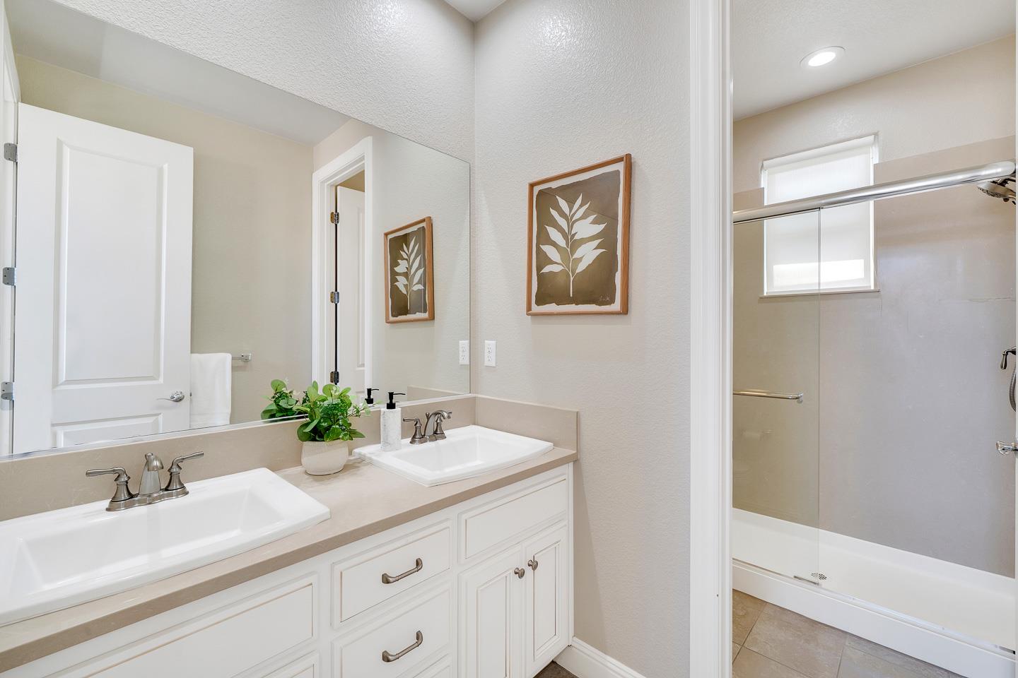 Detail Gallery Image 27 of 42 For 742 Torreya Ave, Sunnyvale,  CA 94086 - 4 Beds | 2/1 Baths