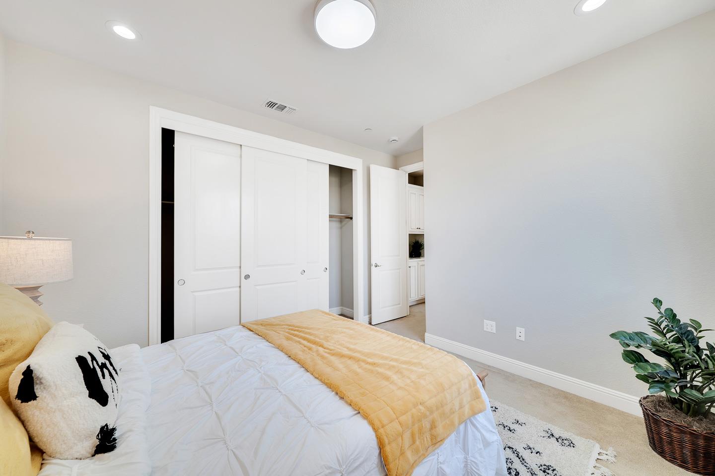 Detail Gallery Image 33 of 42 For 742 Torreya Ave, Sunnyvale,  CA 94086 - 4 Beds | 2/1 Baths