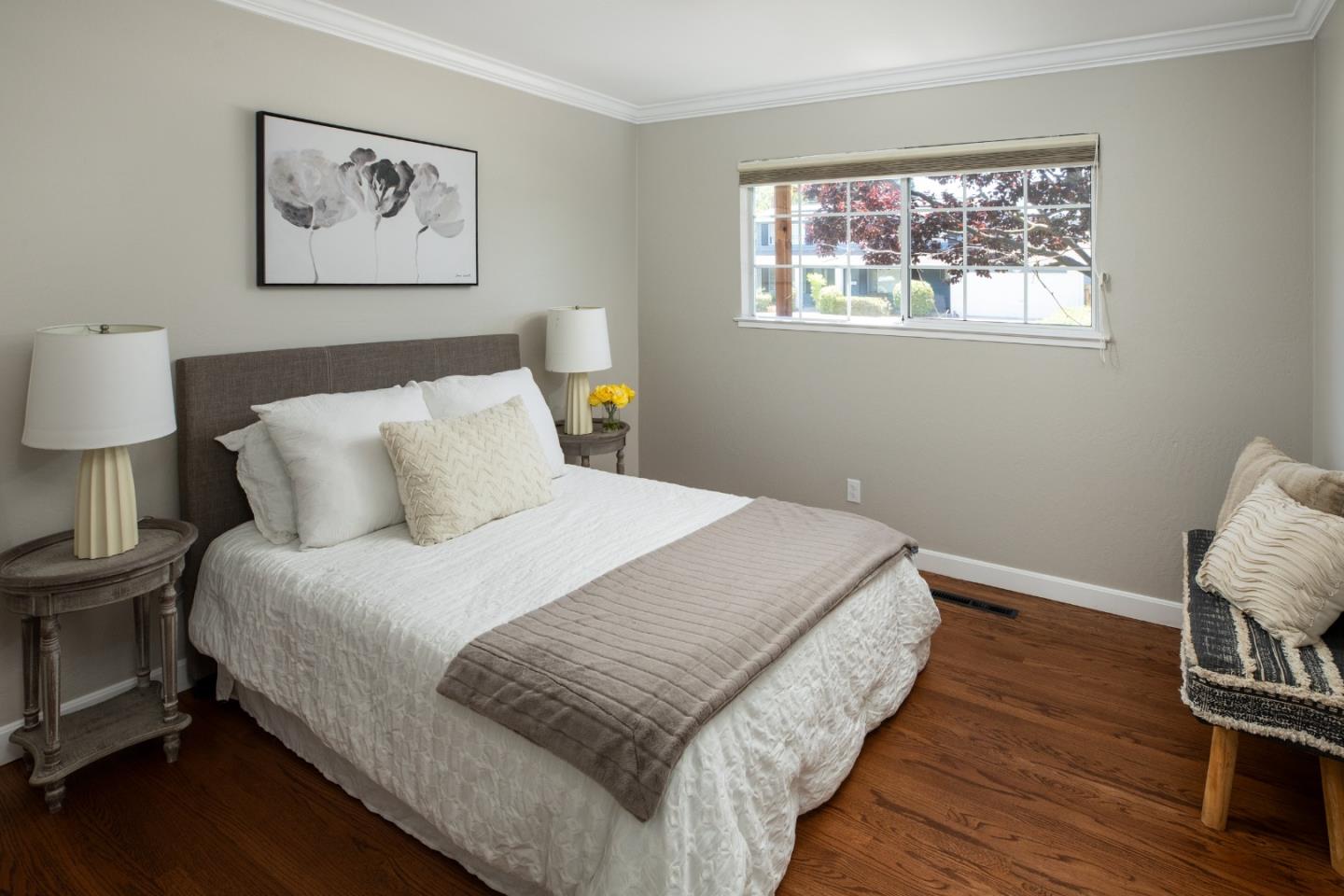Detail Gallery Image 19 of 37 For 2726 Saint Giles Ln, Mountain View,  CA 94040 - 4 Beds | 2/1 Baths