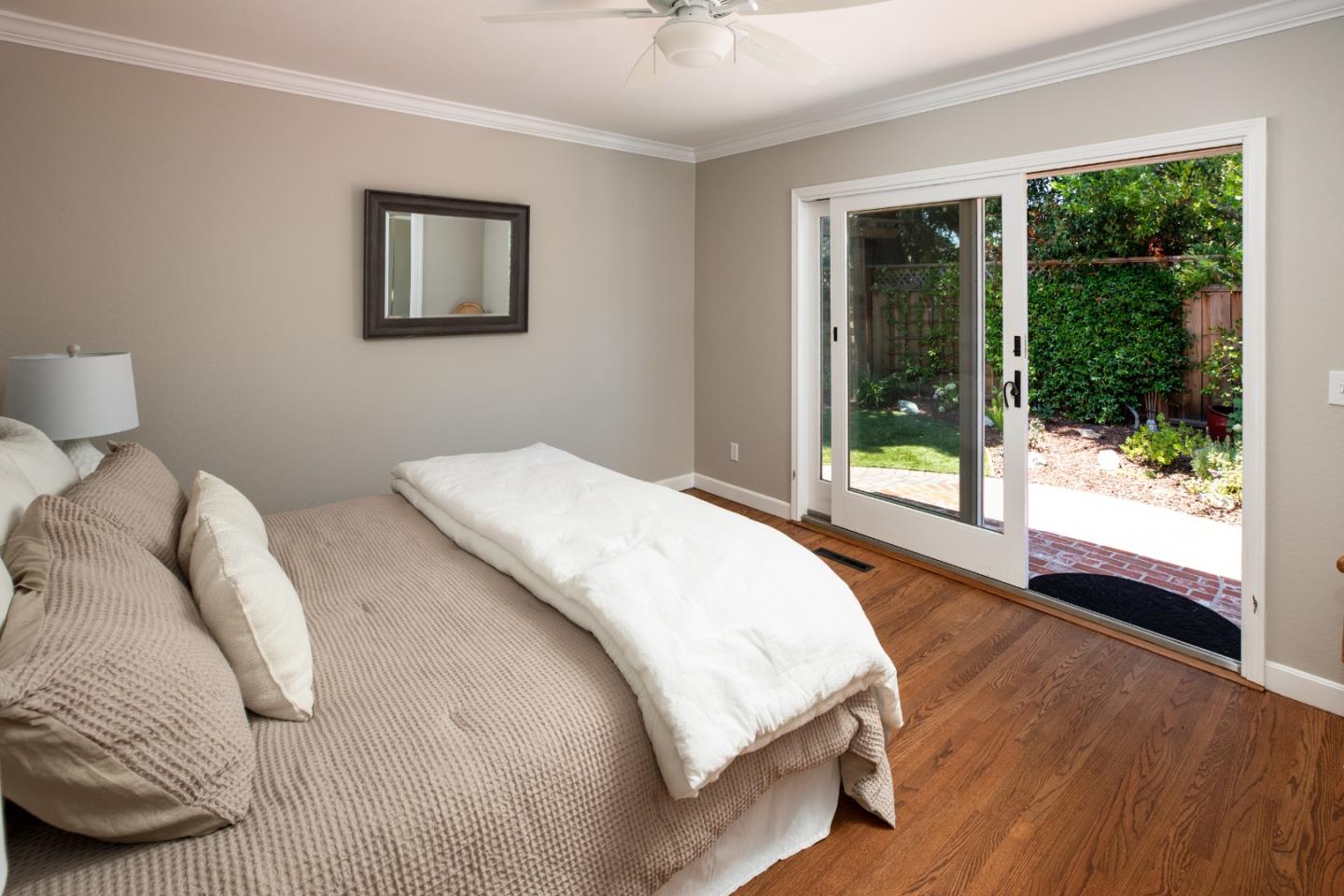 Detail Gallery Image 23 of 37 For 2726 Saint Giles Ln, Mountain View,  CA 94040 - 4 Beds | 2/1 Baths