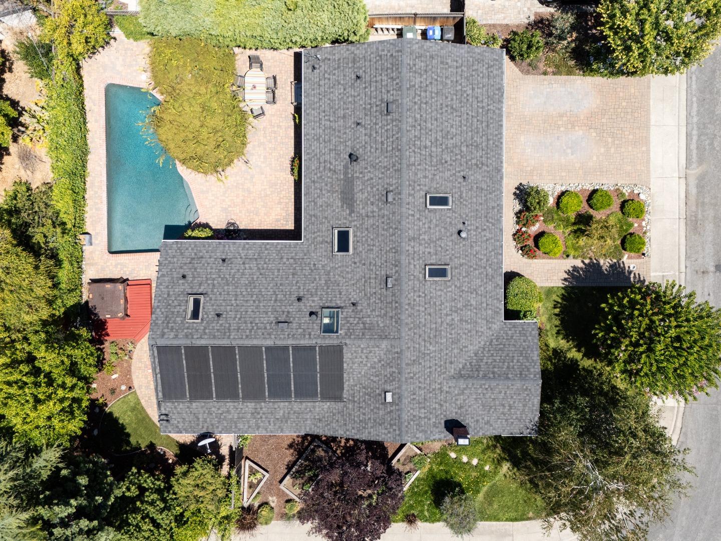 Detail Gallery Image 37 of 37 For 2726 Saint Giles Ln, Mountain View,  CA 94040 - 4 Beds | 2/1 Baths