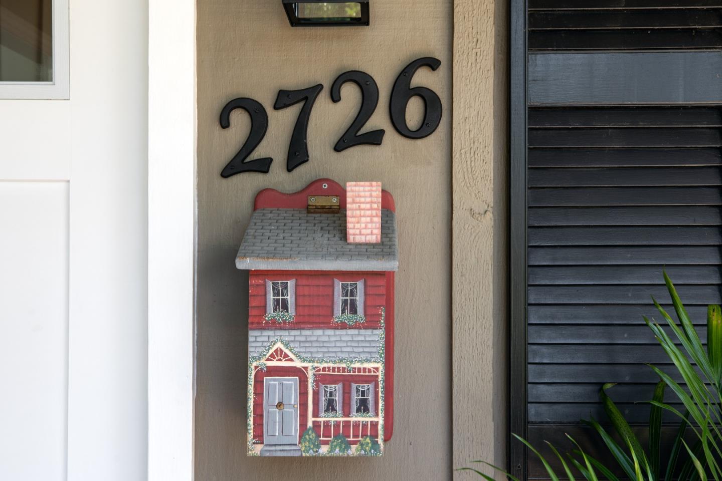 Detail Gallery Image 6 of 37 For 2726 Saint Giles Ln, Mountain View,  CA 94040 - 4 Beds | 2/1 Baths