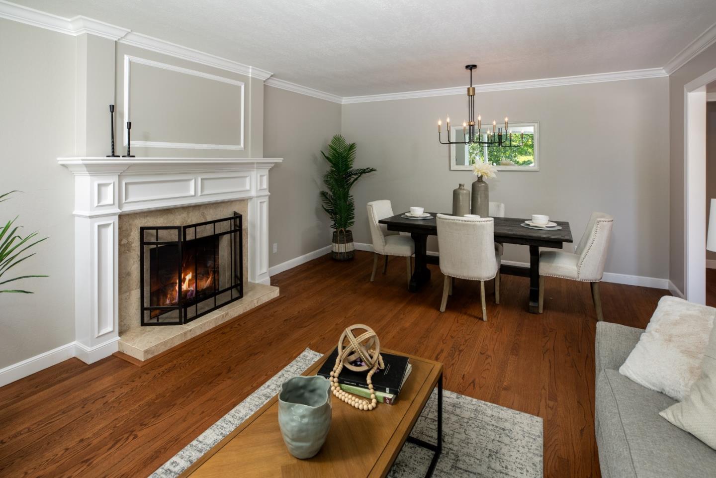Detail Gallery Image 9 of 37 For 2726 Saint Giles Ln, Mountain View,  CA 94040 - 4 Beds | 2/1 Baths
