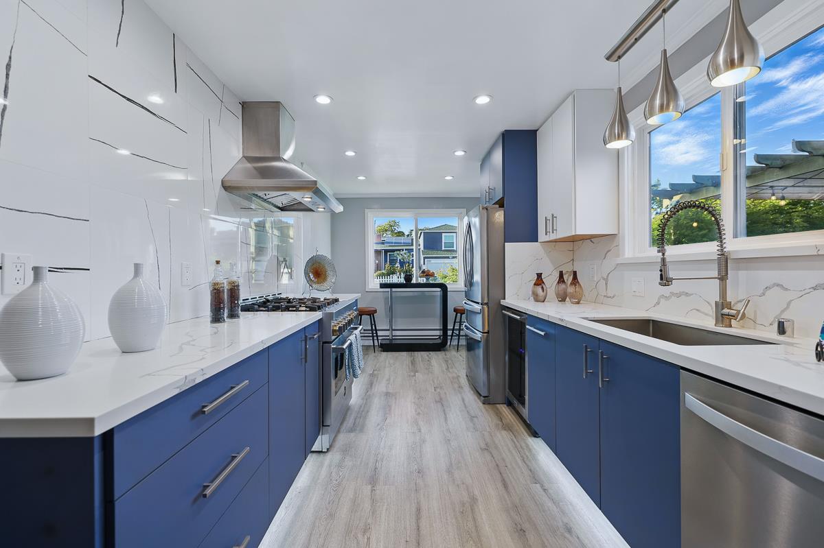 Detail Gallery Image 18 of 69 For 114 Garden Ln, Daly City,  CA 94015 - 3 Beds | 2 Baths