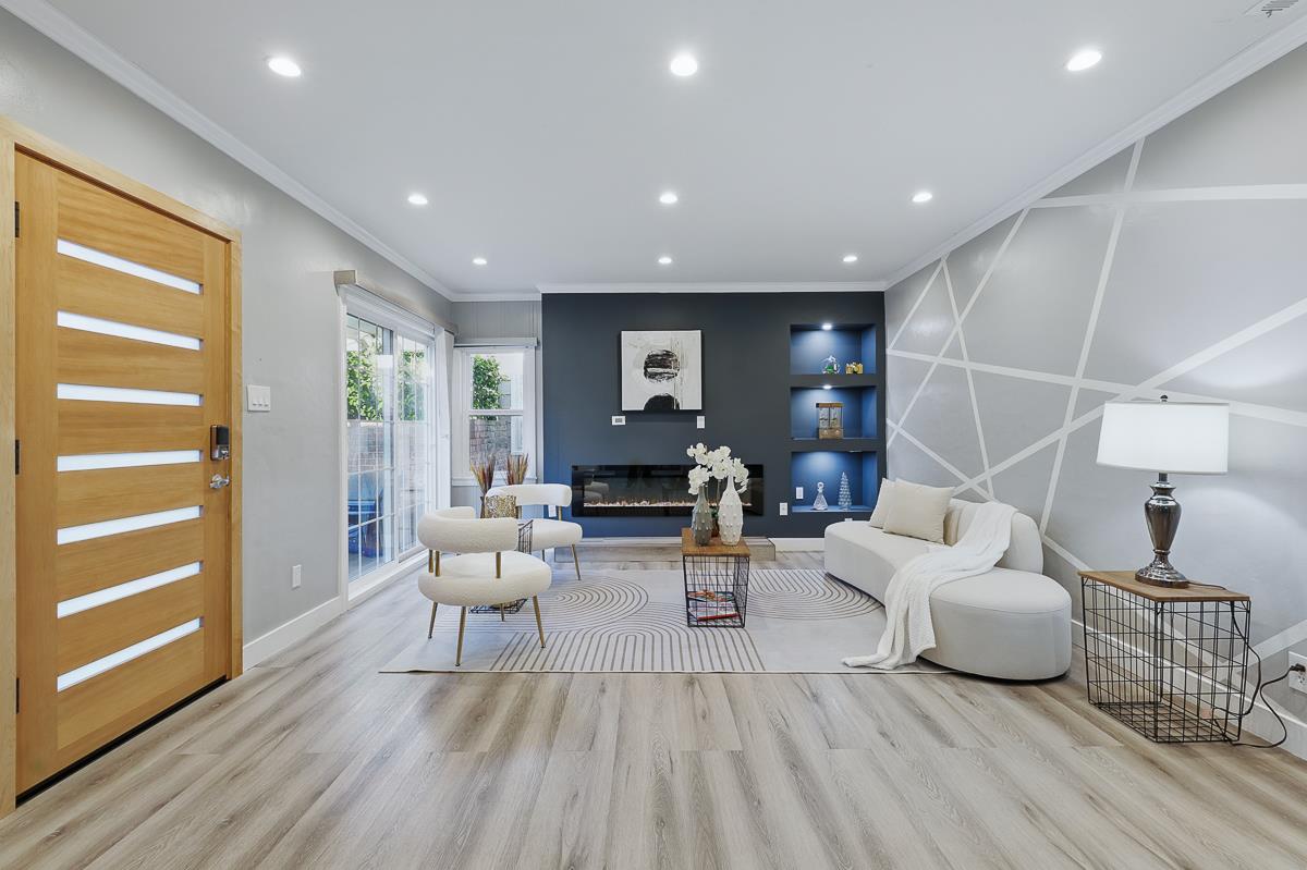Detail Gallery Image 4 of 69 For 114 Garden Ln, Daly City,  CA 94015 - 3 Beds | 2 Baths