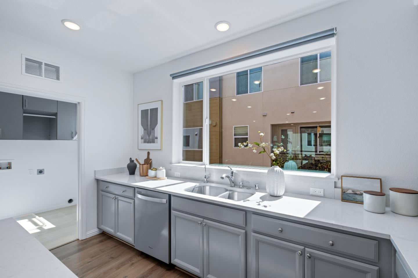 Detail Gallery Image 21 of 54 For 628 Coco Ct, San Jose,  CA 95133 - 4 Beds | 3/1 Baths