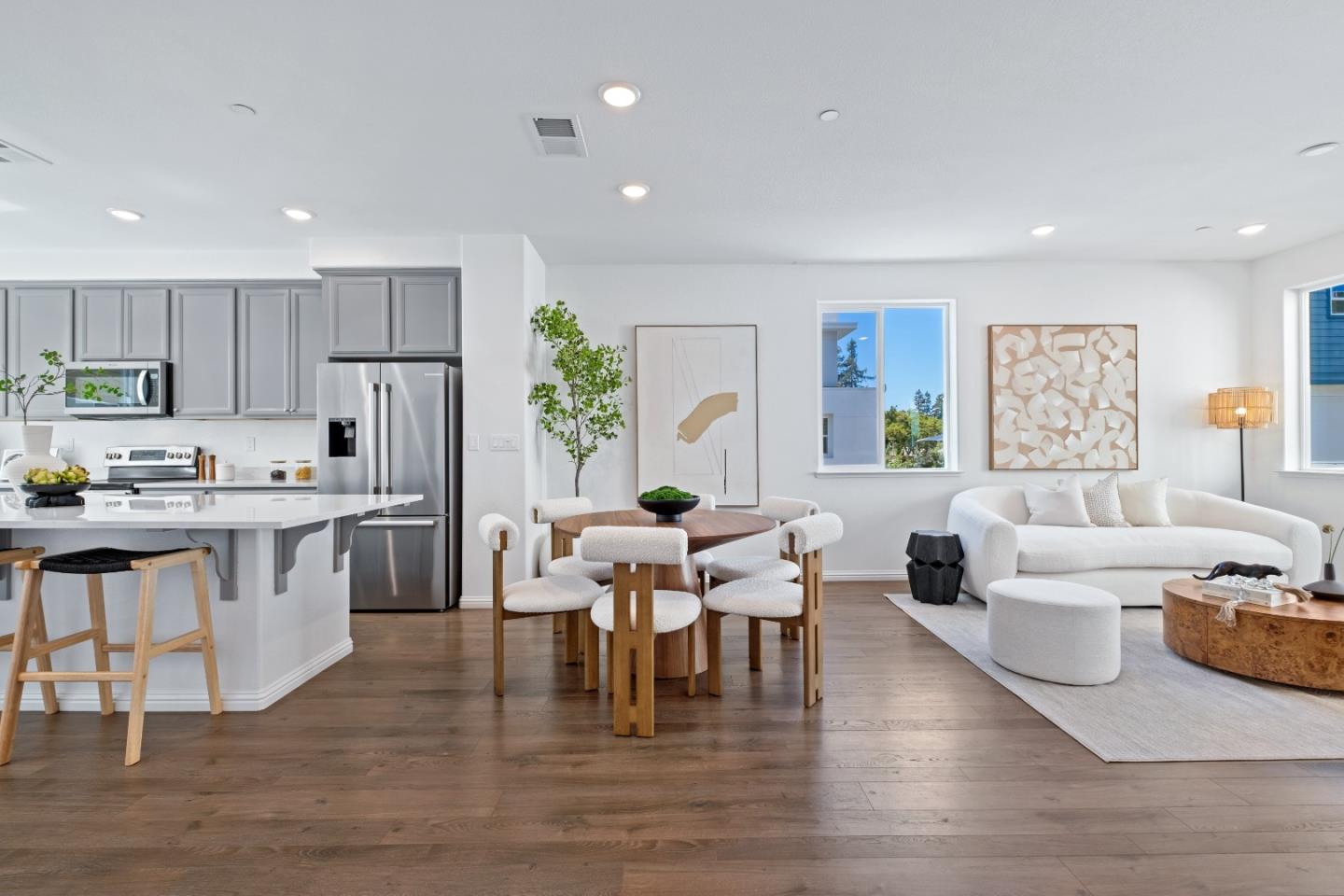Detail Gallery Image 7 of 54 For 628 Coco Ct, San Jose,  CA 95133 - 4 Beds | 3/1 Baths
