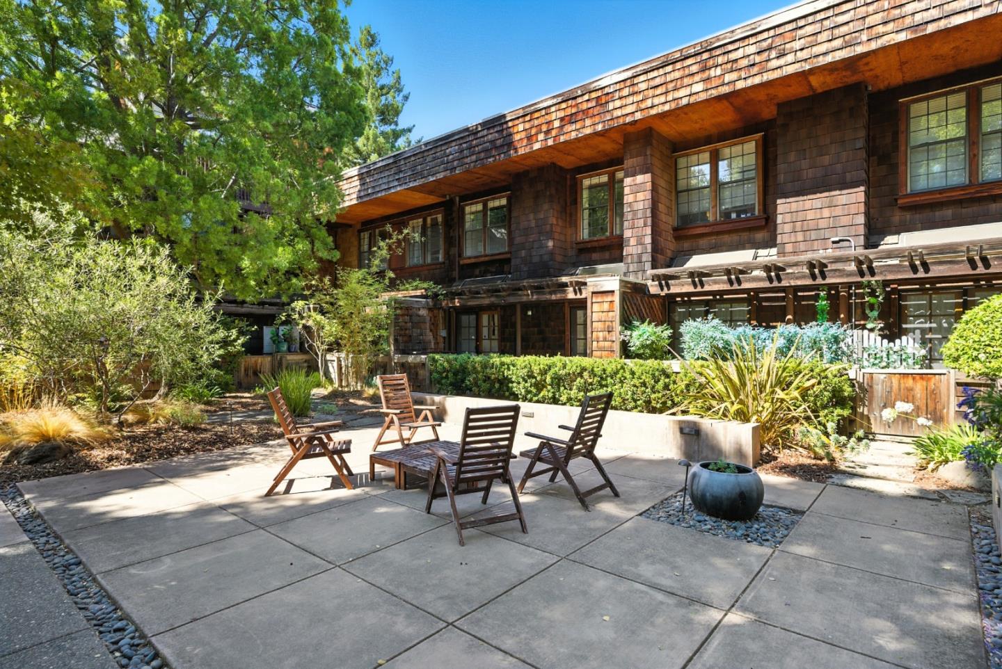 Detail Gallery Image 36 of 48 For 447 Homer Ave, Palo Alto,  CA 94301 - 3 Beds | 2/1 Baths