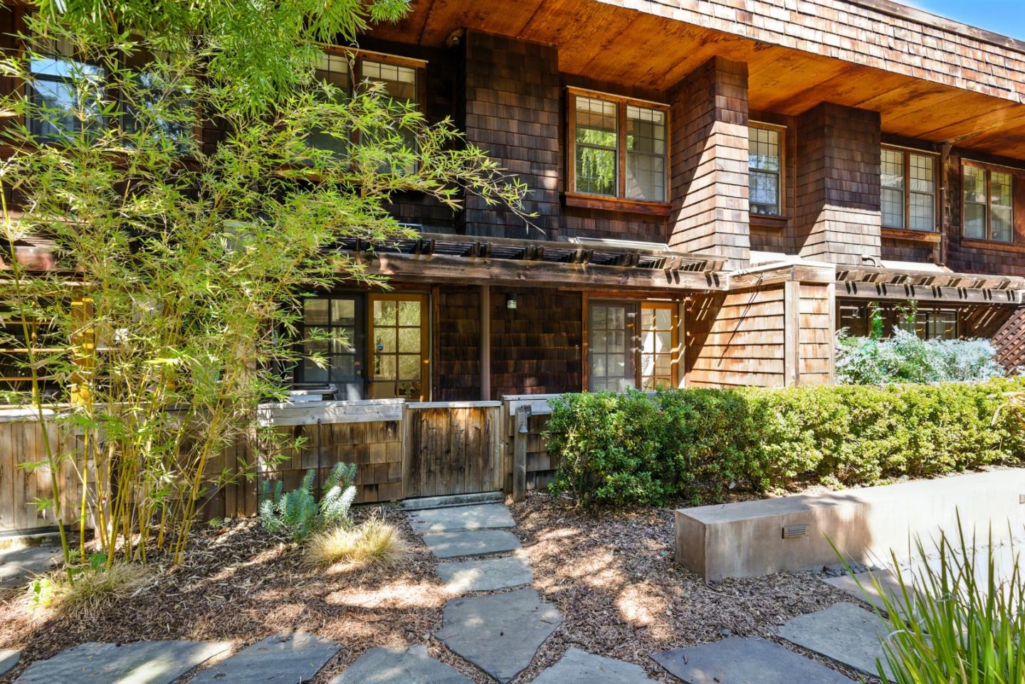 Detail Gallery Image 38 of 48 For 447 Homer Ave, Palo Alto,  CA 94301 - 3 Beds | 2/1 Baths