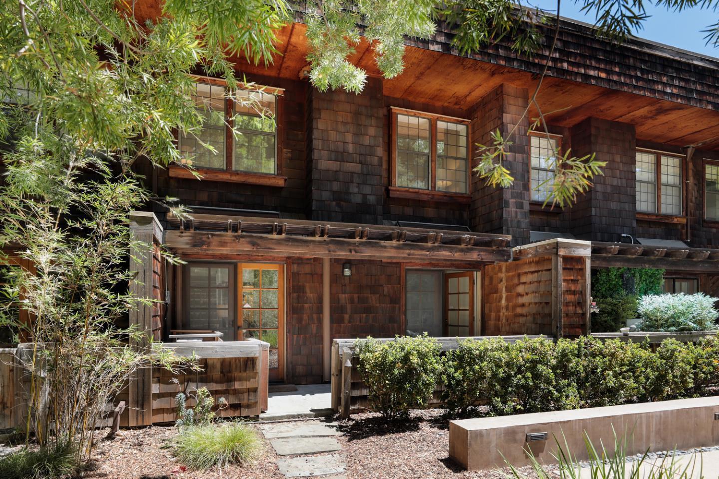 Detail Gallery Image 6 of 48 For 447 Homer Ave, Palo Alto,  CA 94301 - 3 Beds | 2/1 Baths