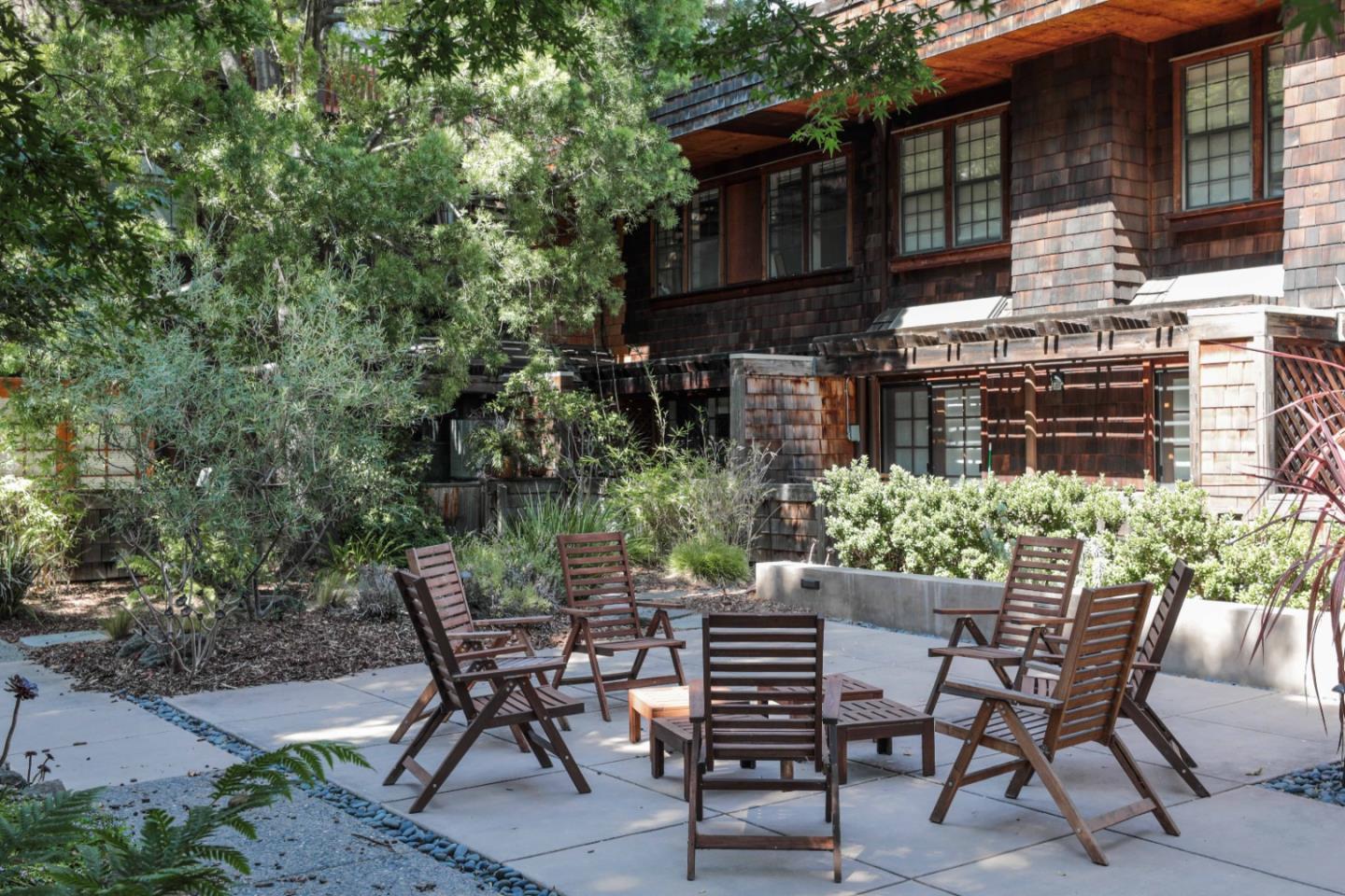 Detail Gallery Image 7 of 48 For 447 Homer Ave, Palo Alto,  CA 94301 - 3 Beds | 2/1 Baths