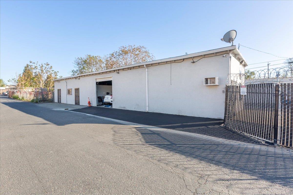 Detail Gallery Image 11 of 42 For 1856 Almaden Rd, San Jose,  CA 95125 - – Beds | – Baths