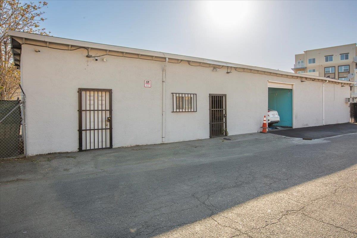 Detail Gallery Image 15 of 42 For 1856 Almaden Rd, San Jose,  CA 95125 - – Beds | – Baths